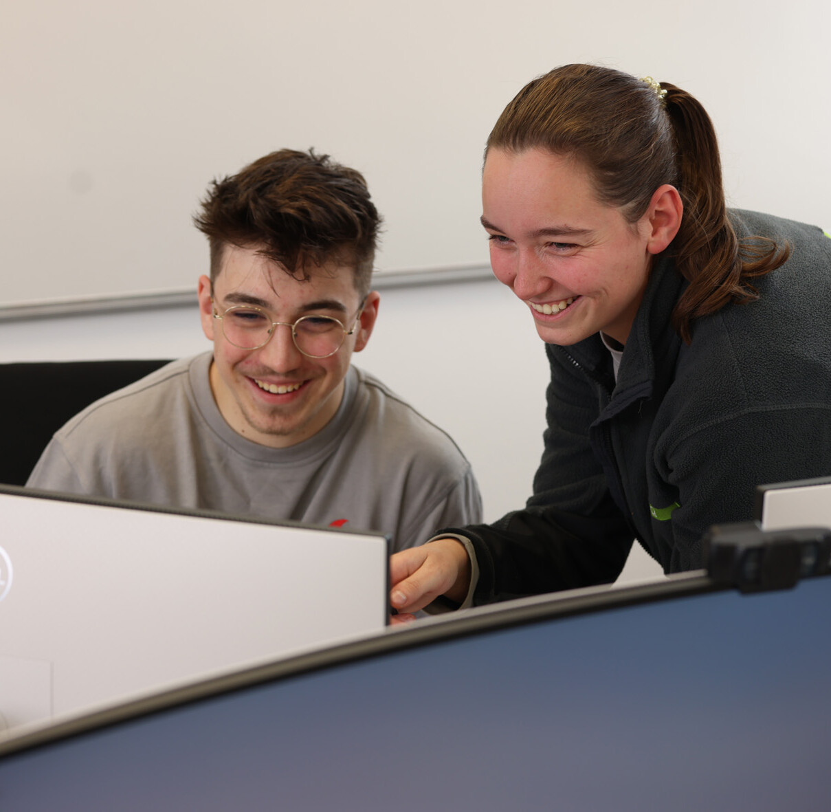 Auszubildende im Büro